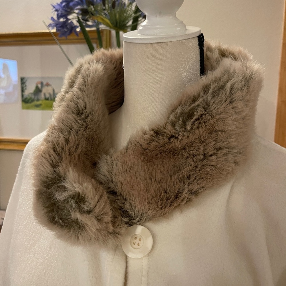 XX. SOLD XXXX Beautiful classic winter cape. Can be worn over dress or throw